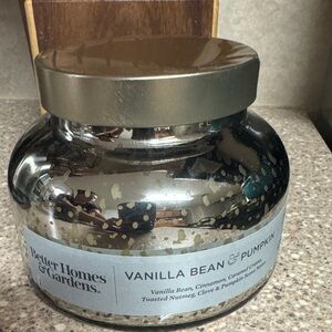 Better Homes And Gardens Vanilla Bean & Pumpkin Candle - Metallic Silver